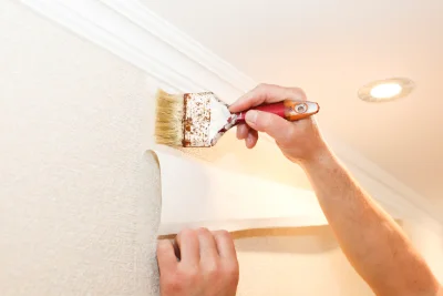 Pose de papier peint à Hardancourt — revêtements muraux et toiles de verre